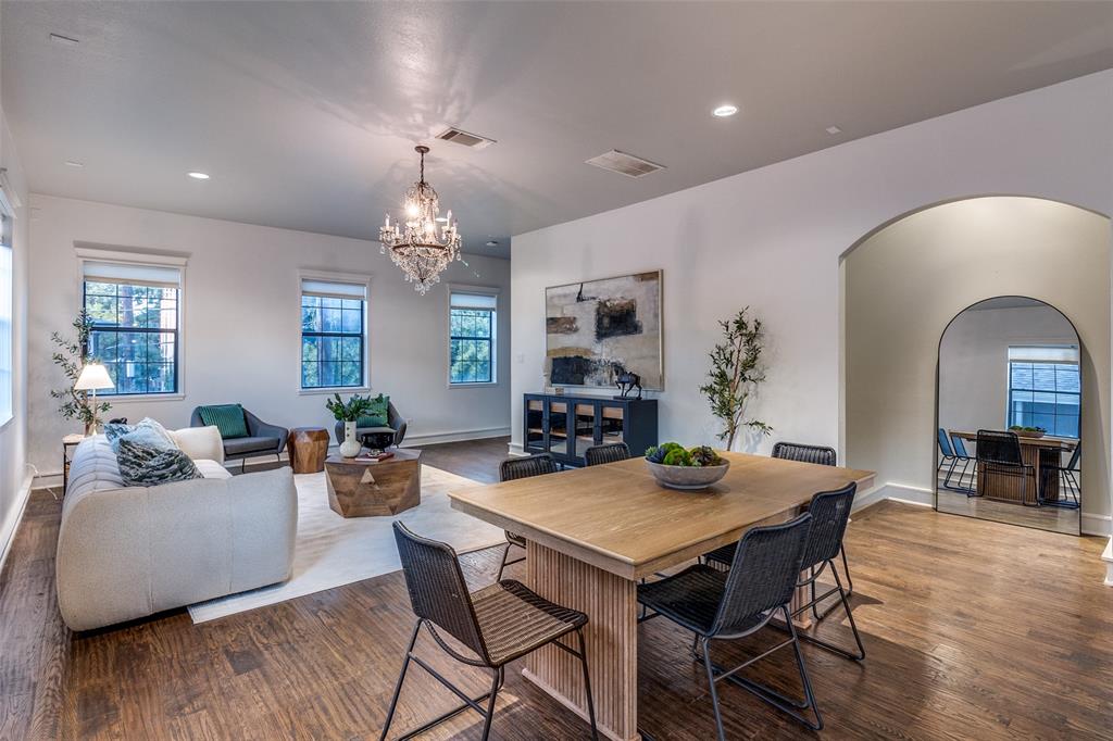 Bryan Square Twnhms - Residential