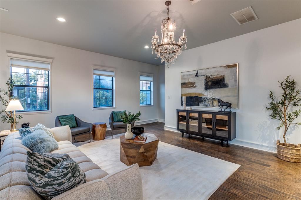1405 Mccoy Street 4U