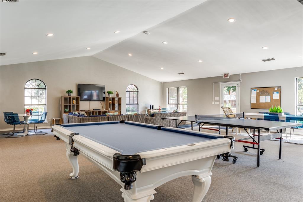 Bryan Square Twnhms - Residential