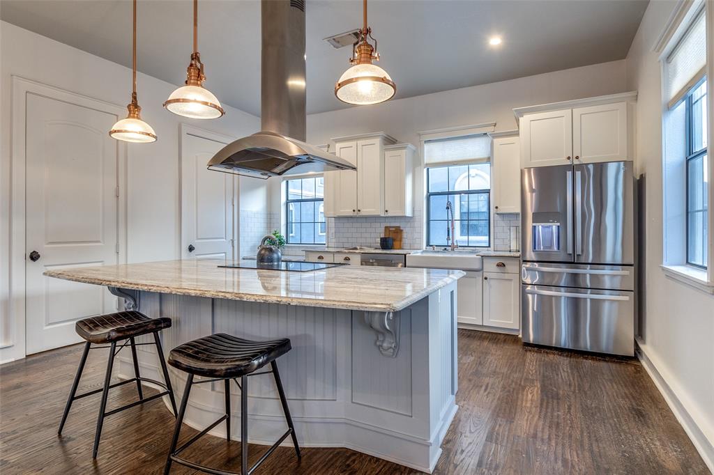 Bryan Square Twnhms - Residential