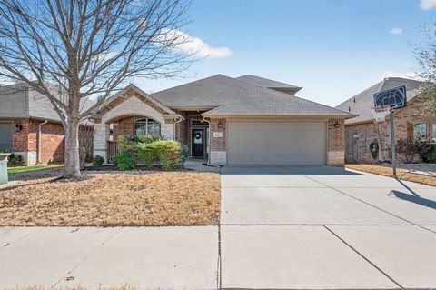 624 Hutchins Crowley TX 76036