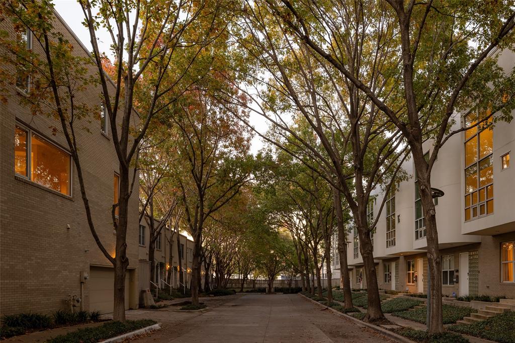 Parkwood Twnhms - Residential Lease