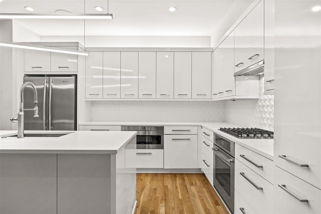 Parkwood Twnhms - Residential Lease