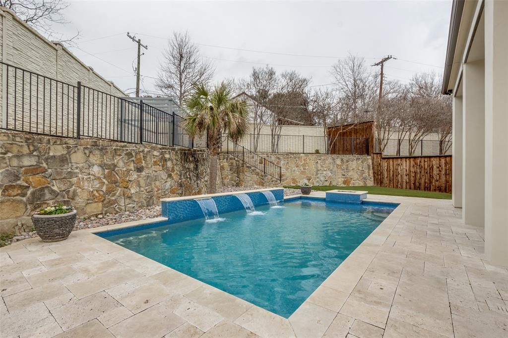 Crestway Forest Estates - Residential