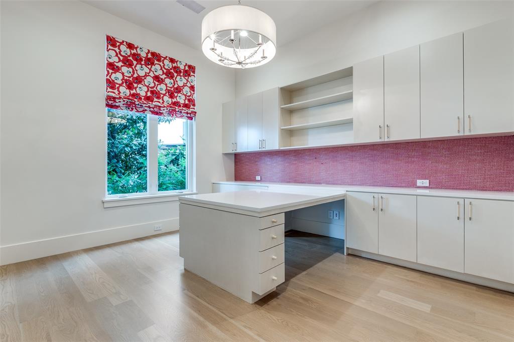 Crestway Forest Estates - Residential