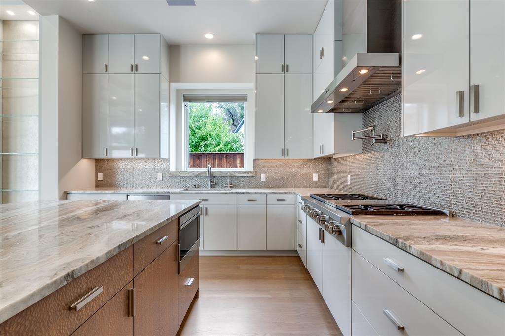 Crestway Forest Estates - Residential