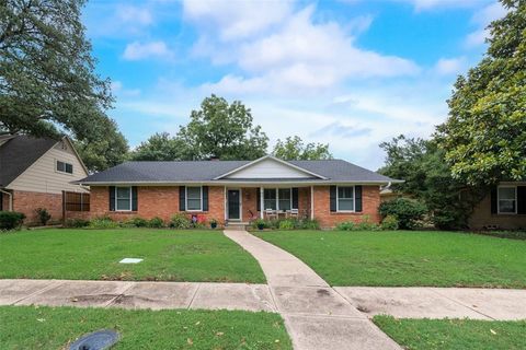 7720 La Manga Drive Dallas TX 75248