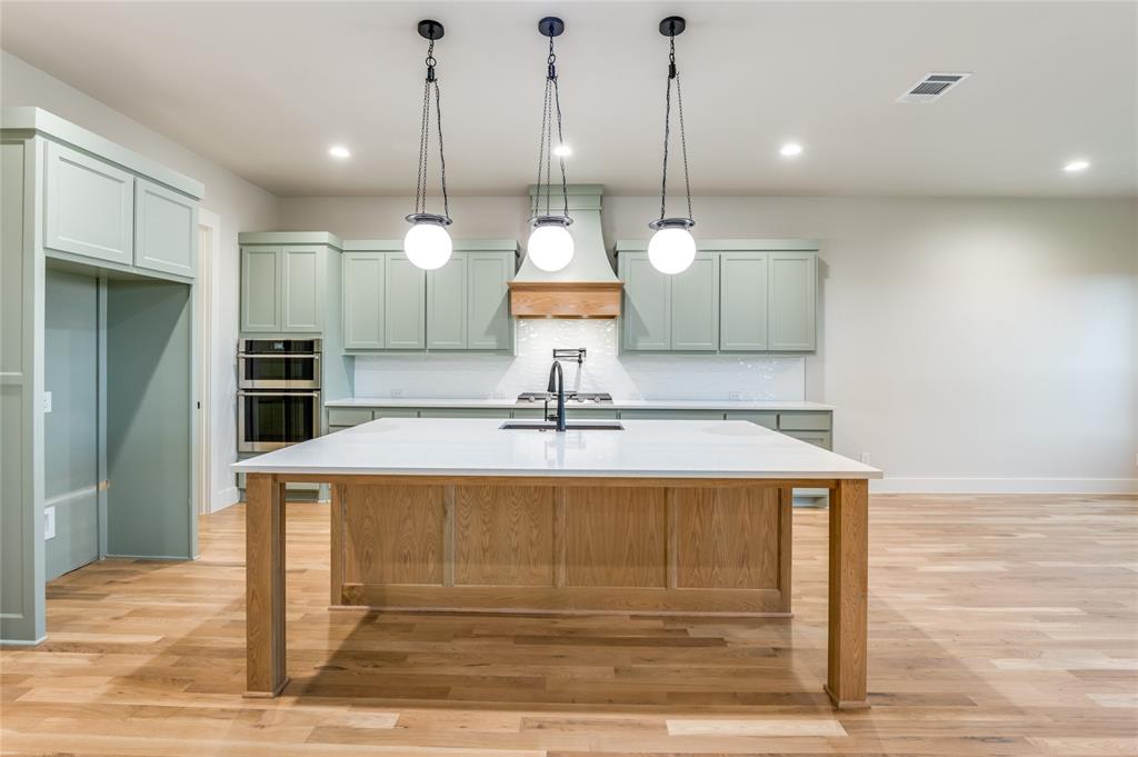 McKinney, Texas 75071, United States, 4 Bedrooms Bedrooms, ,5 BathroomsBathrooms,Residential,Active,47742