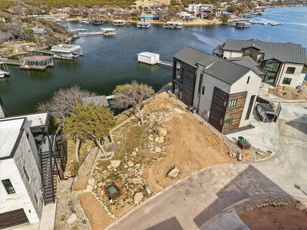 11 Breakwater Bend