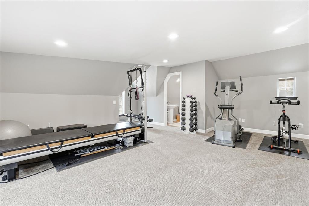 River Oaks Estates - Residential