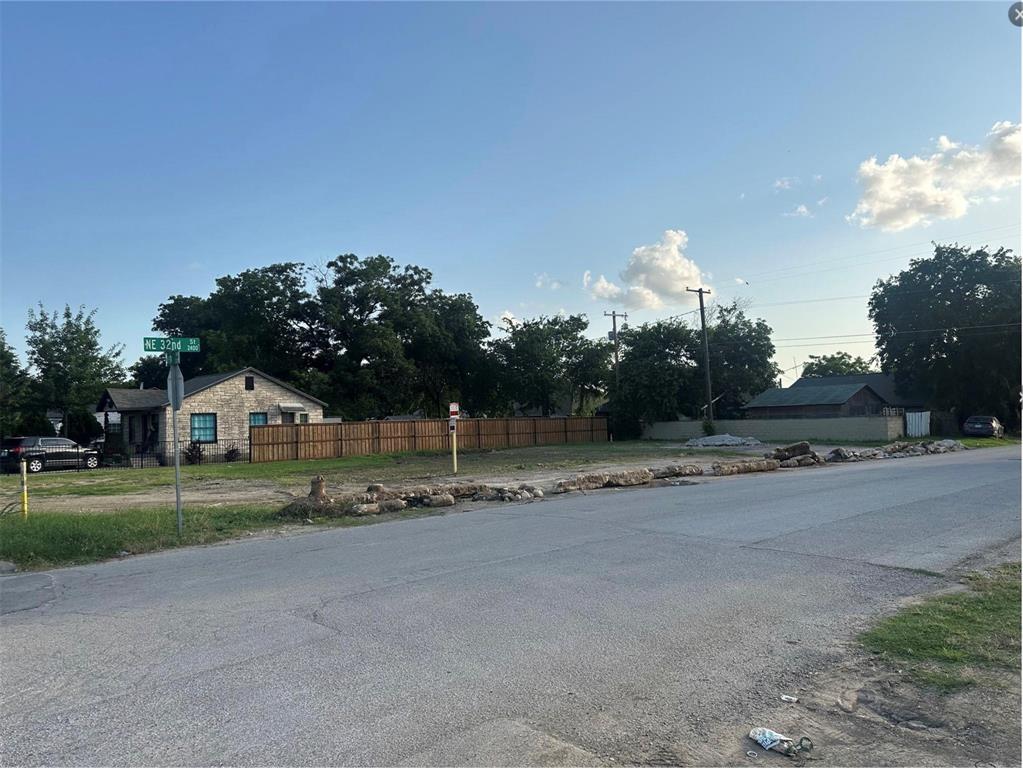3209 Deen Road