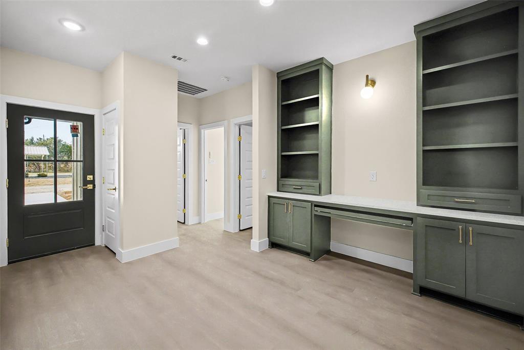 Comanche Cove - Residential