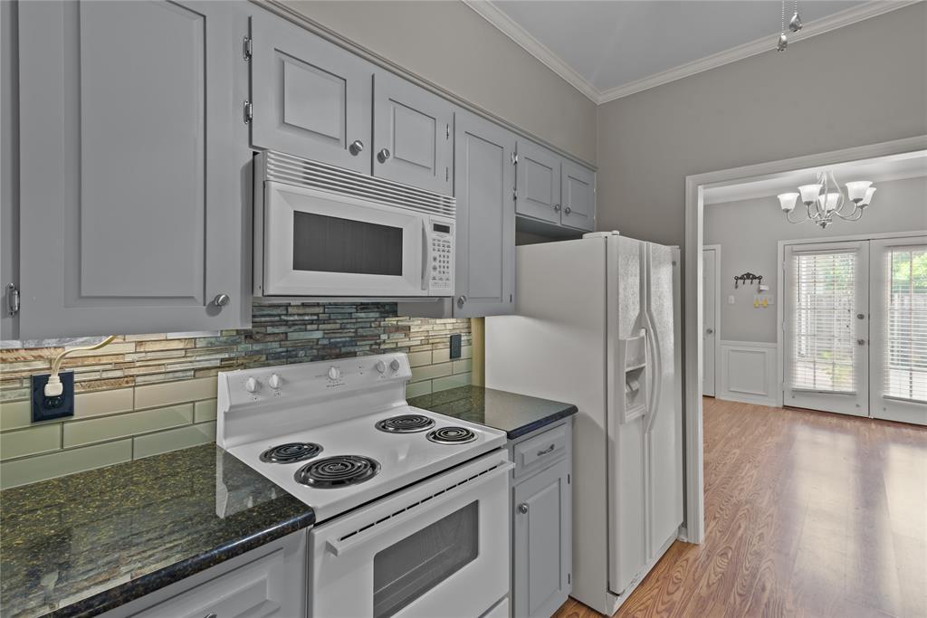 Riverside Twnhms - Residential