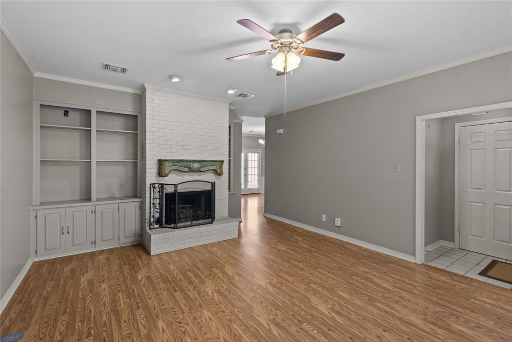 Riverside Twnhms - Residential