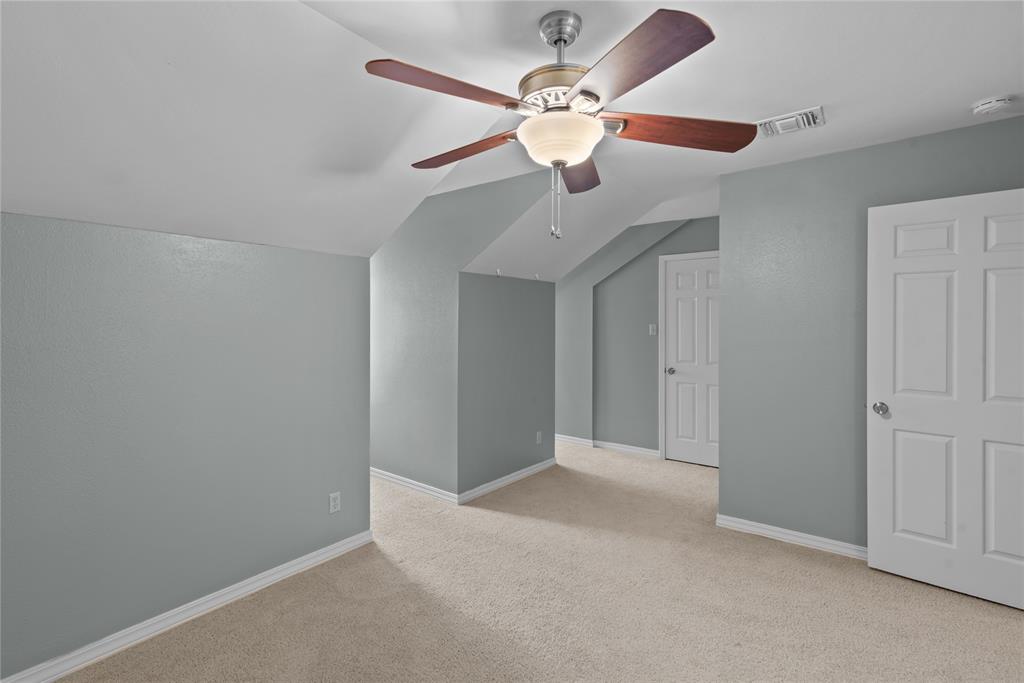 Riverside Twnhms - Residential