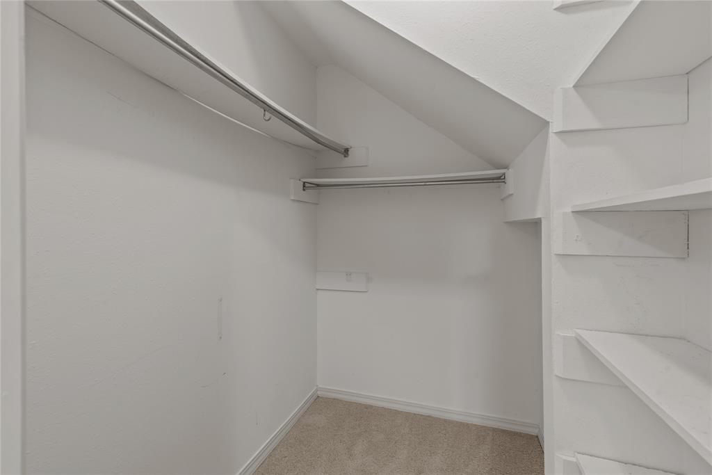 Riverside Twnhms - Residential