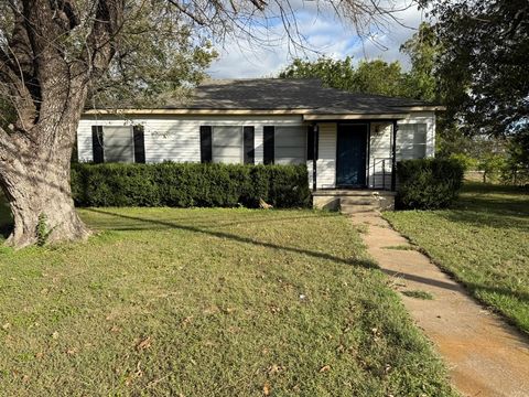 4216 Knoll Drive Waco TX 76708