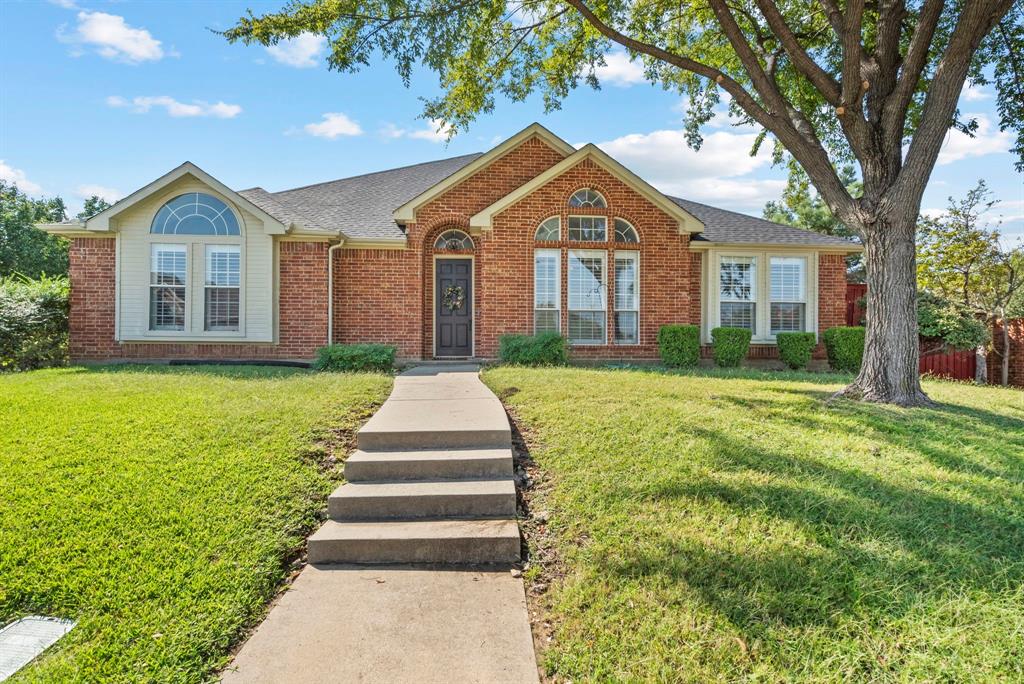 2300 Creekview