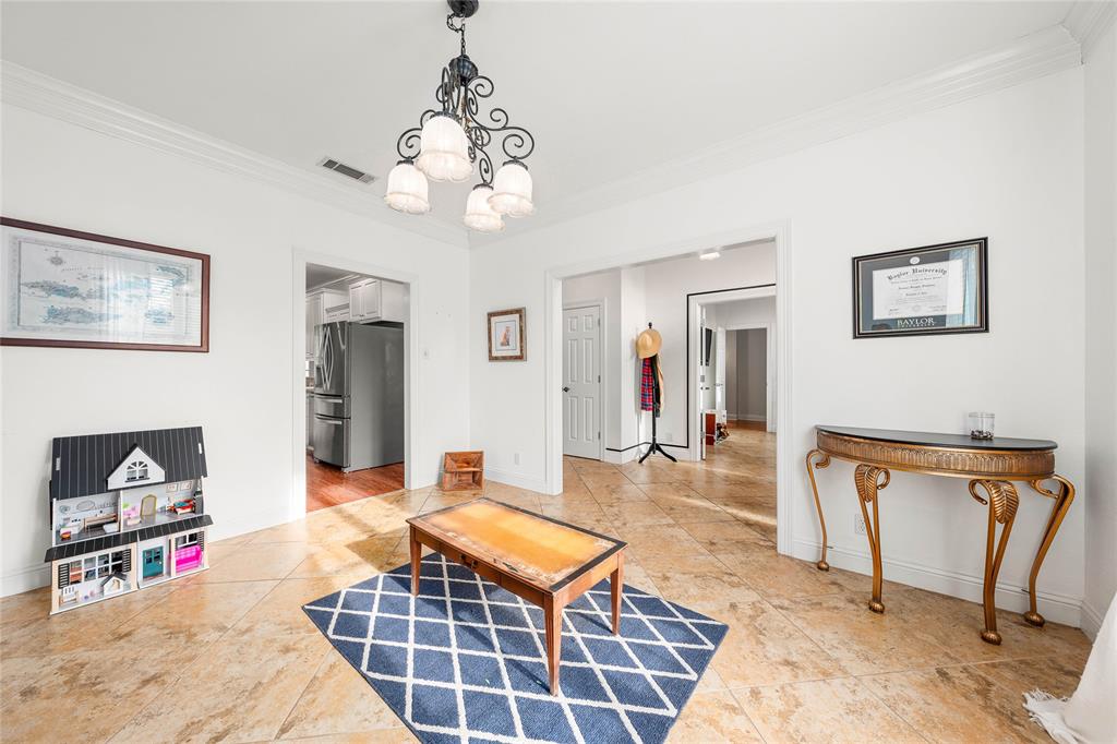 3313 Fox Hollow Circle