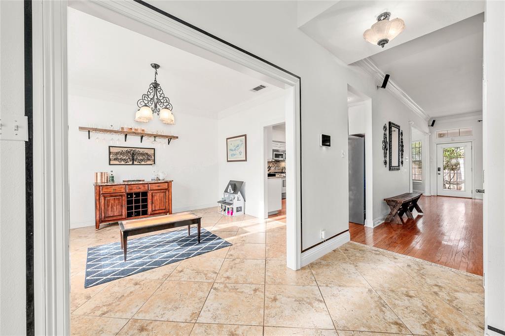3313 Fox Hollow Circle