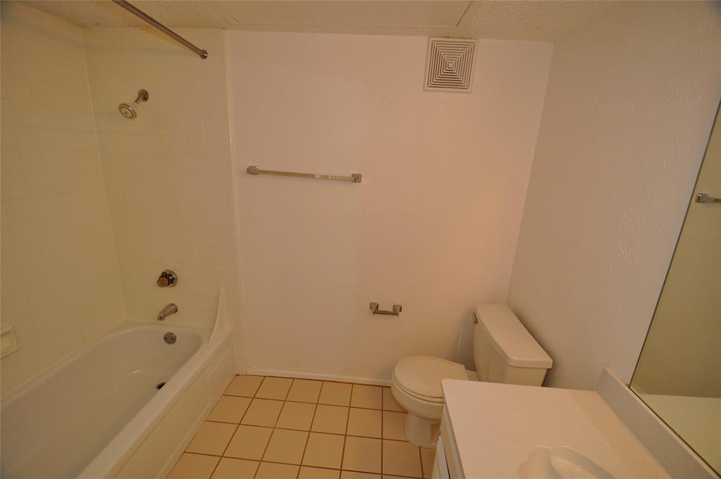 Lakehill Townhomes - Residential Lease