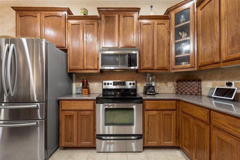 Tiny photo for 724 Wind Hill, Hewitt, TX 76643 (MLS # 21100157)