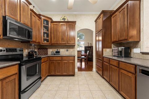 Tiny photo for 724 Wind Hill, Hewitt, TX 76643 (MLS # 21100157)