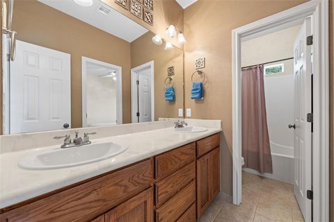 Tiny photo for 724 Wind Hill, Hewitt, TX 76643 (MLS # 21100157)