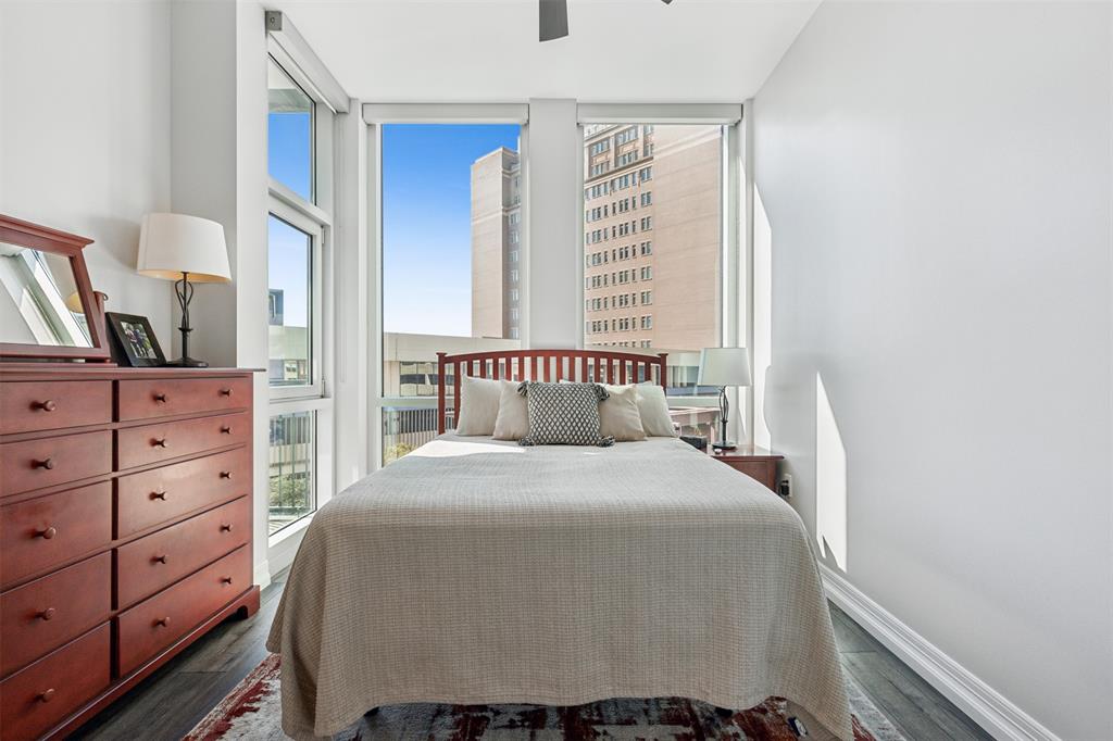 Tower Residential II Condo - Residential Lease