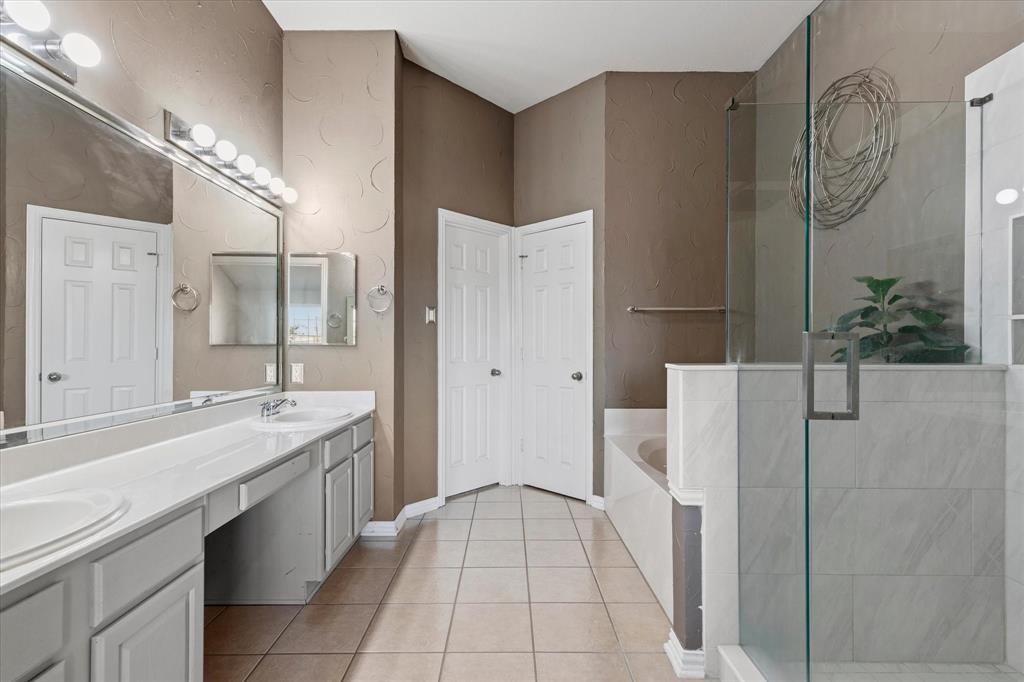 Quail Creek Twnhs Add - Residential