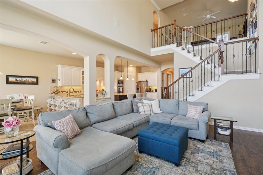 117 Crestbrook Drive