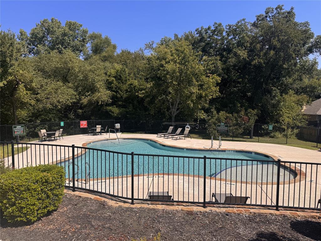 Woodridge Estates Ph One - Residential