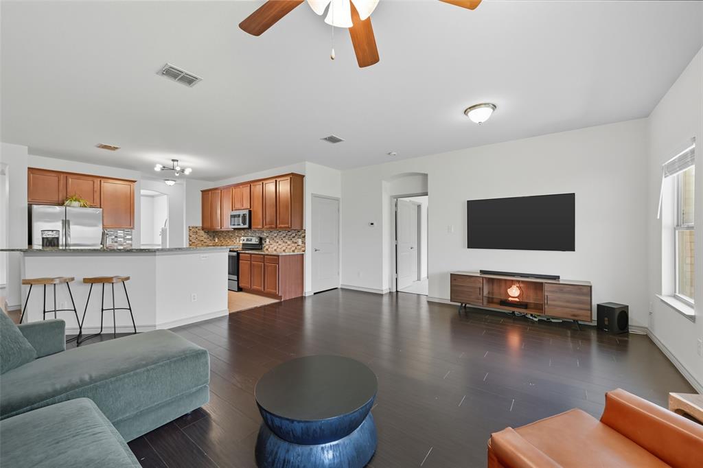 Woodridge Estates Ph One - Residential