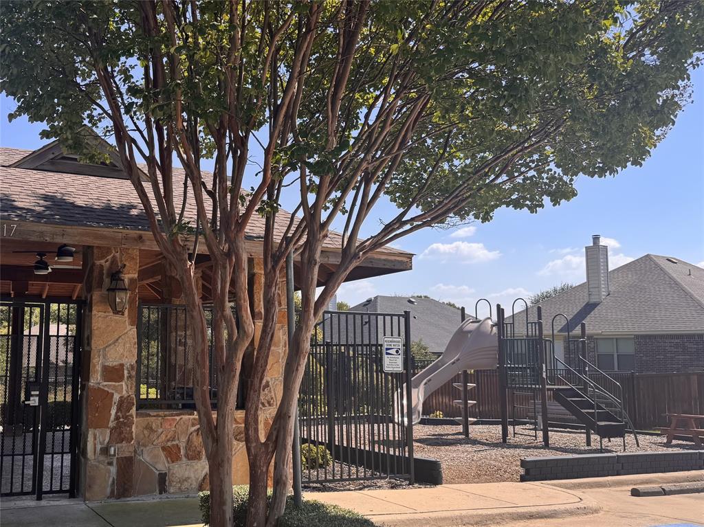 Woodridge Estates Ph One - Residential