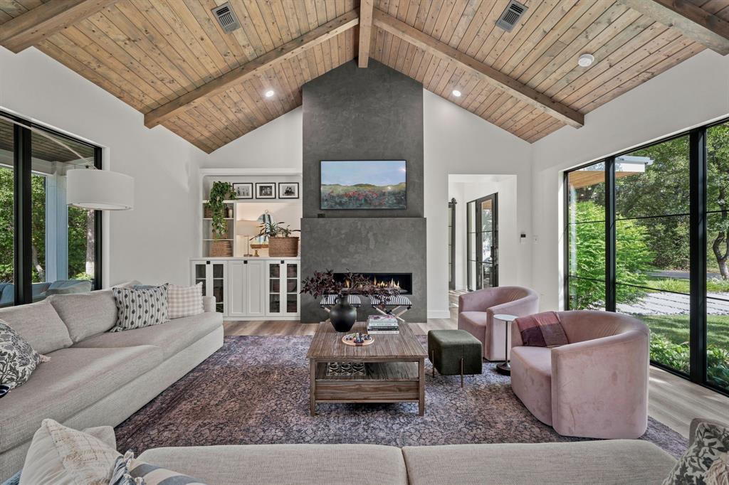 111 Fawn Trail Circle