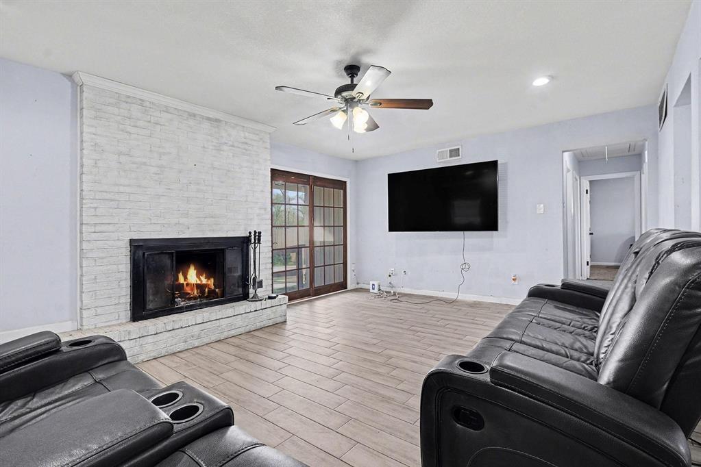 2725 Mark Drive
