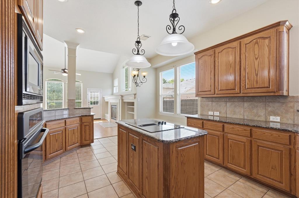 Enclave At Wooded Creek - Residential