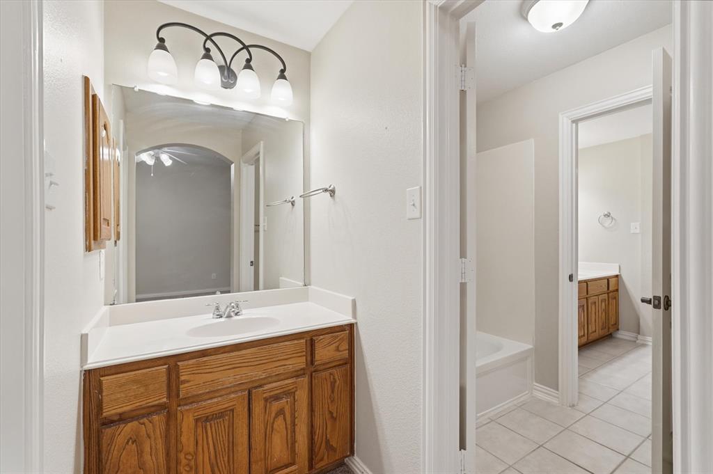 Enclave At Wooded Creek - Residential