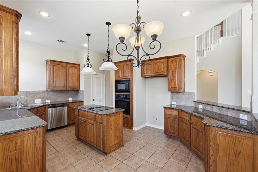 Enclave At Wooded Creek - Residential