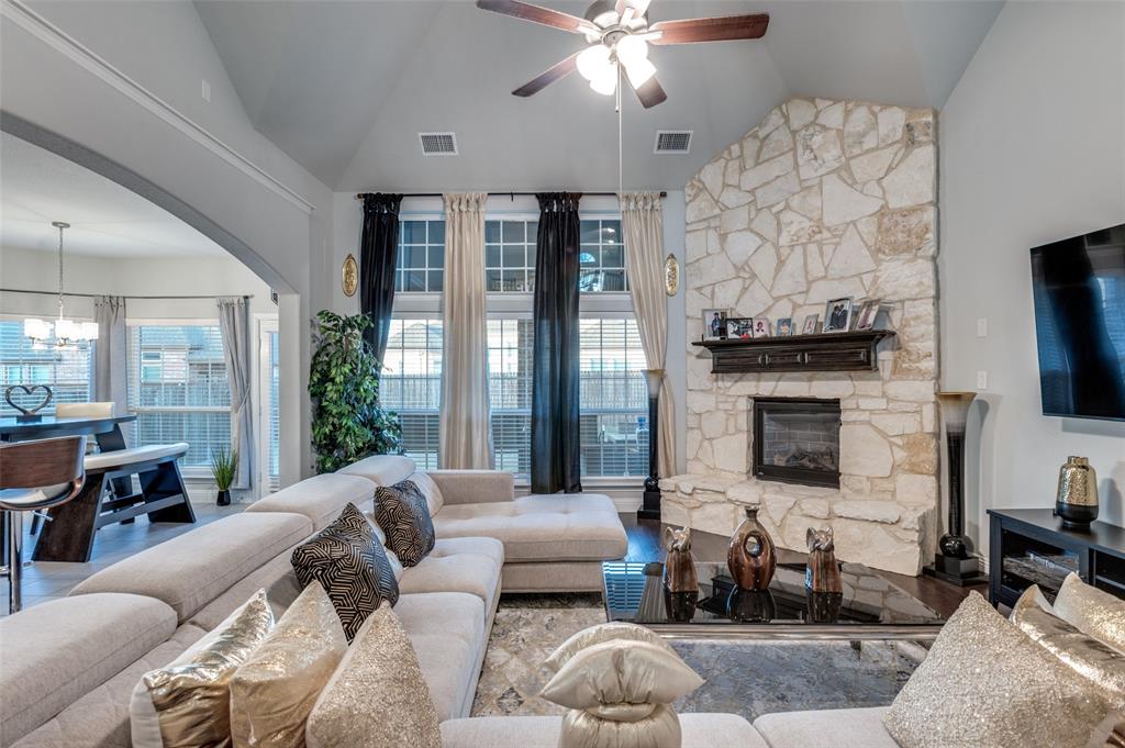 Primrose Xing Ph 7 - Residential