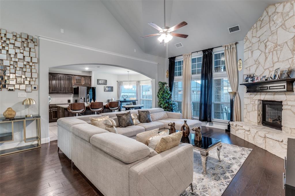 Primrose Xing Ph 7 - Residential