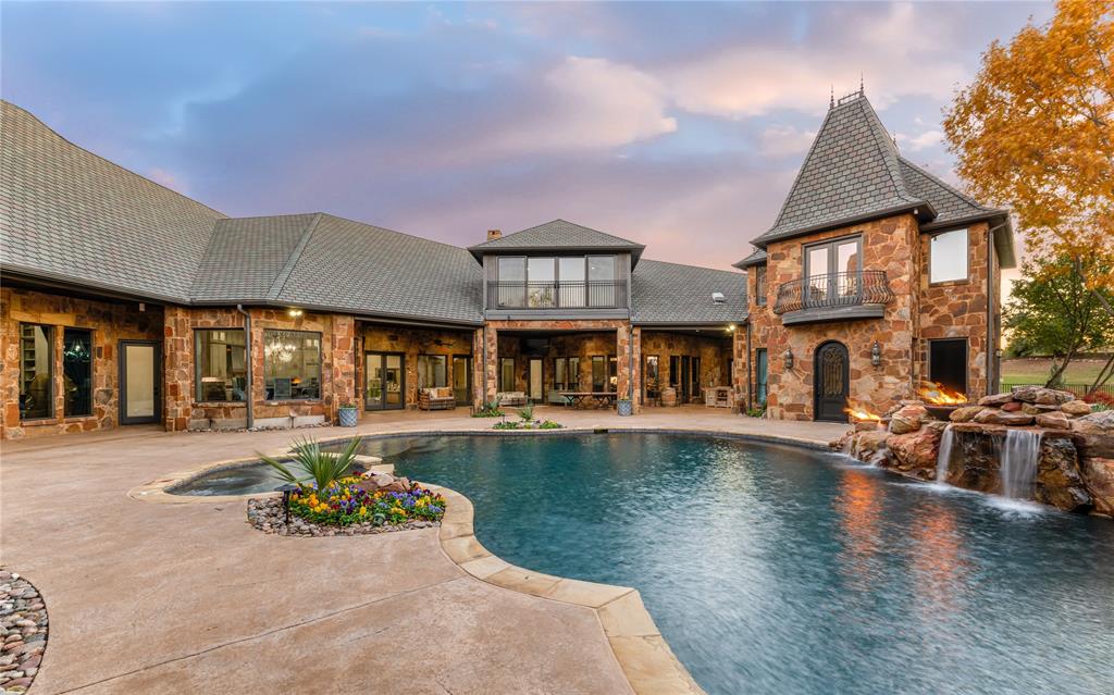 Twelve Oaks #1 - Residential