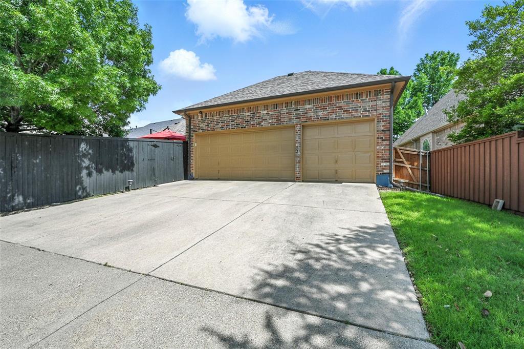 1717 E Branch Hollow Drive