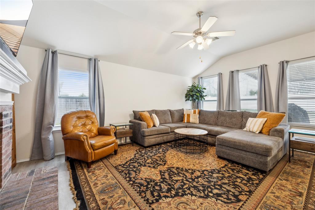 507 Oxford Loop