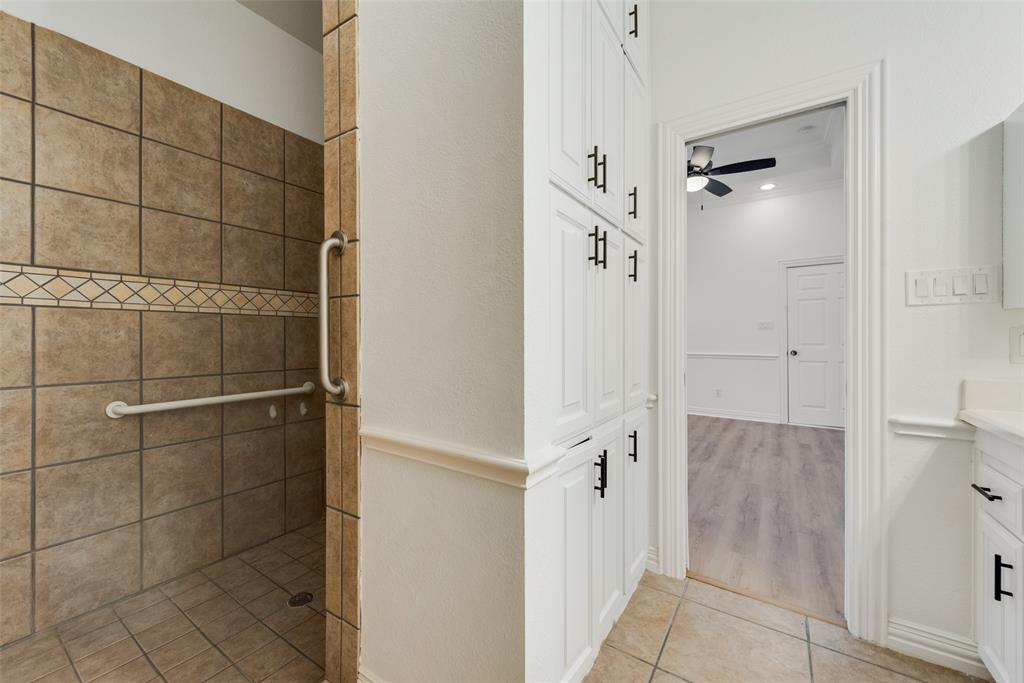 Mistletoe Court Add - Residential