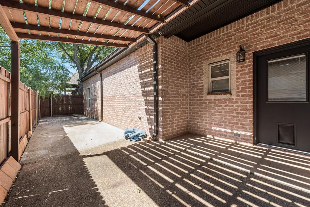 Mistletoe Court Add - Residential