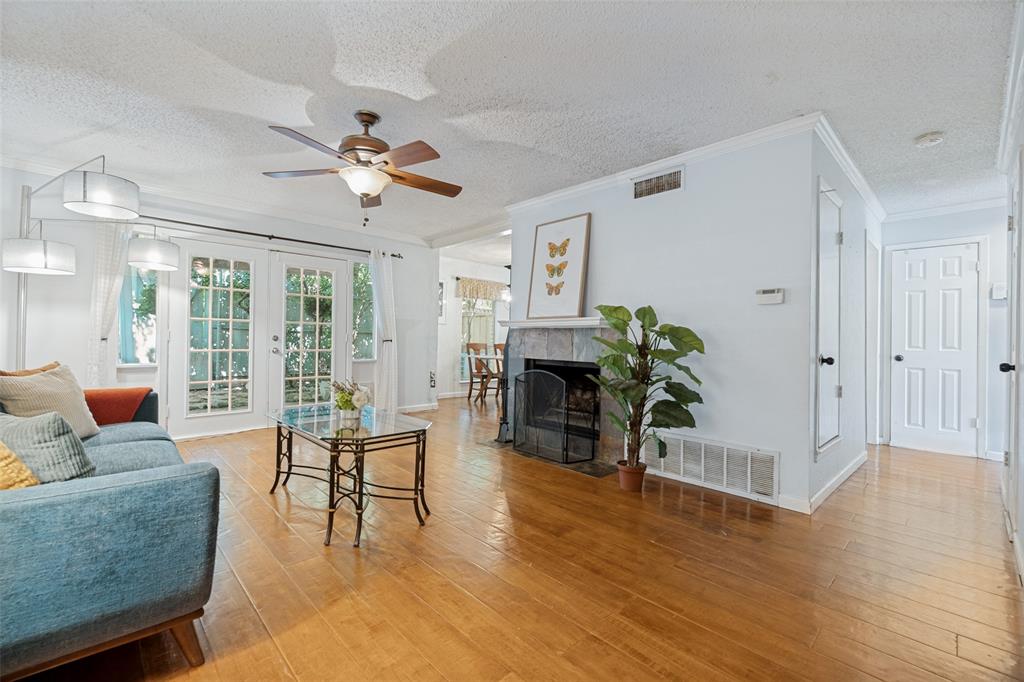 Whiterock West Condo - Residential