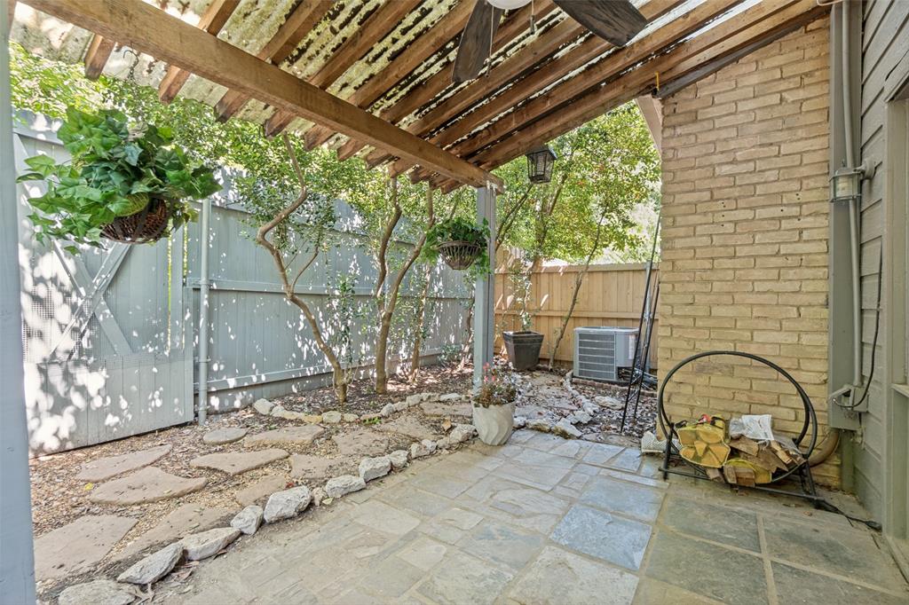 Whiterock West Condo - Residential