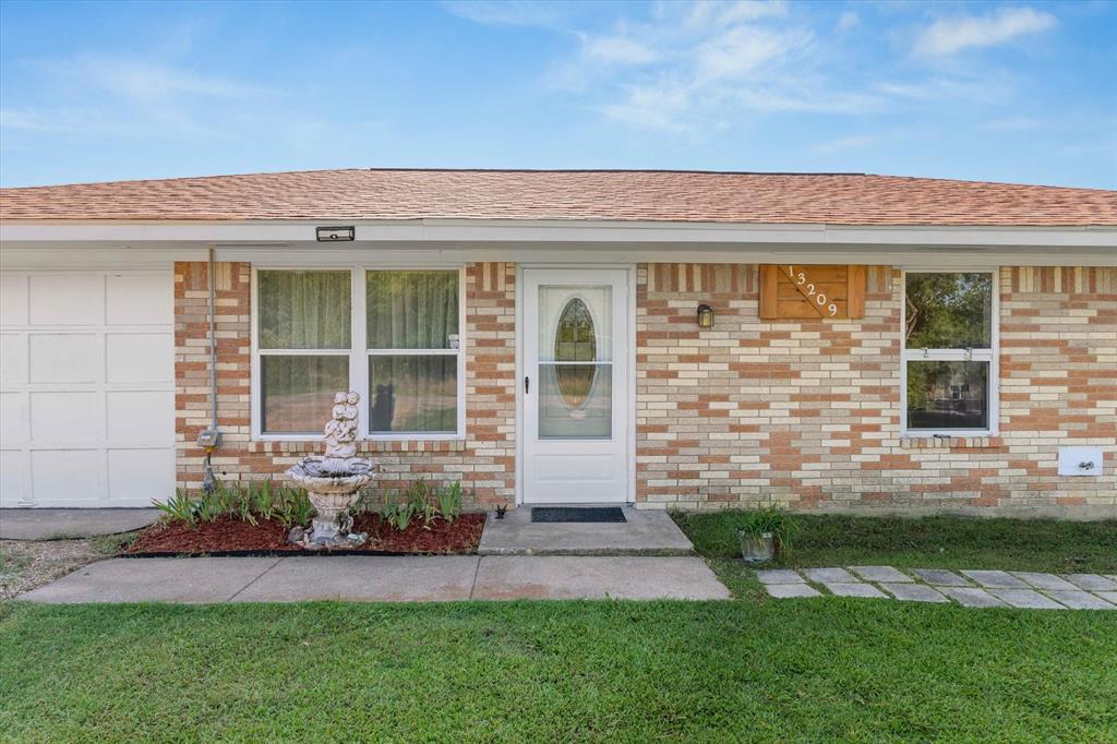 13209 Chestnut Circle