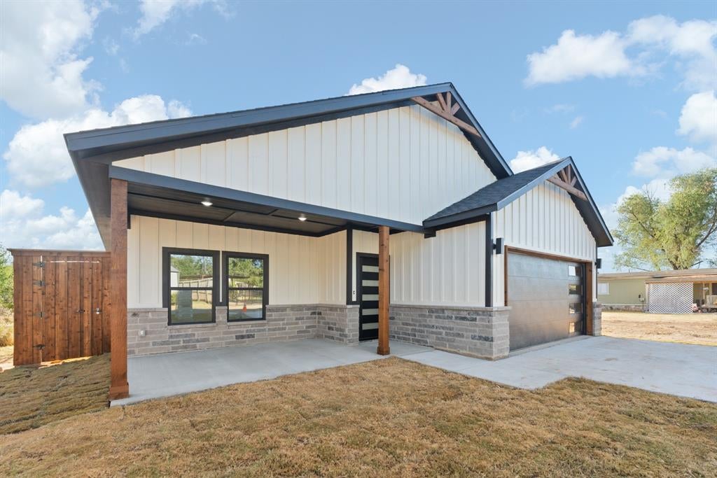 5431 arrowhead Drive